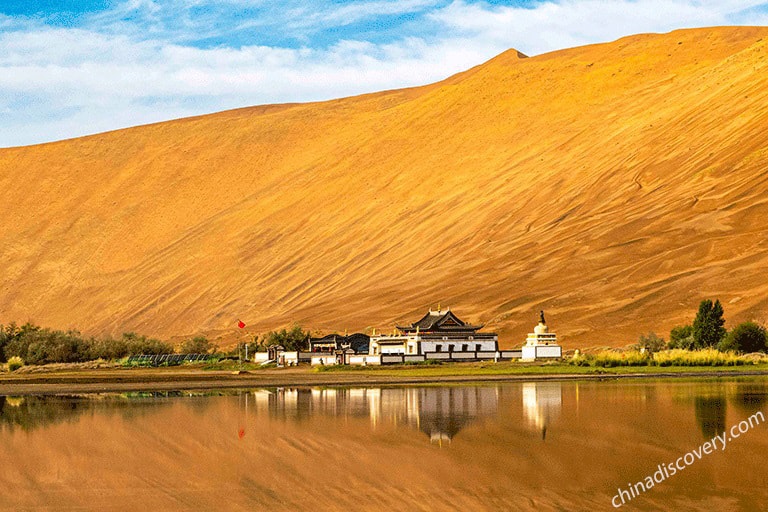 >Mysterious Badain Lake Badain Lake