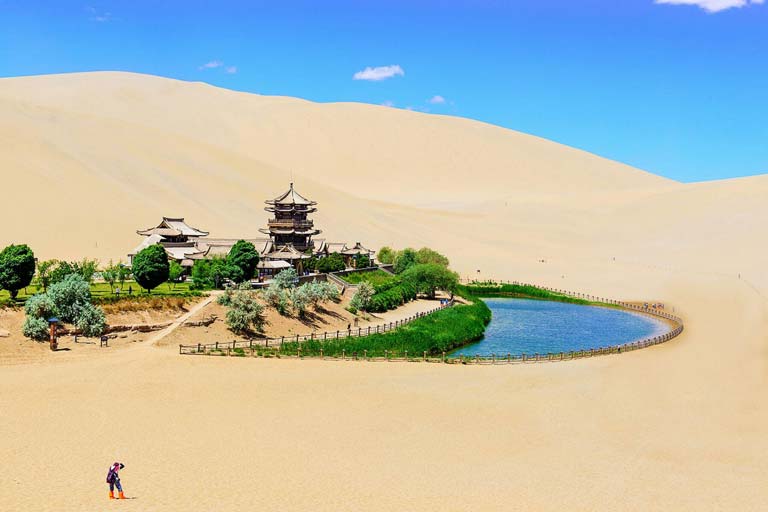Crescent Lake in August China in August