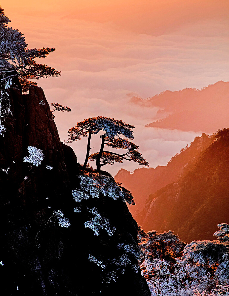 Poetic Sunrise in Shixin Peak in December Poetic Sunrise in Shixin Peak in December
